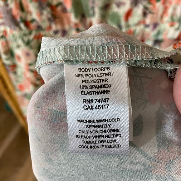 Ascend Women’s Floral Athletic Dress Medium hidden zip Pocket Drawstring Waist - Picture 5 of 7